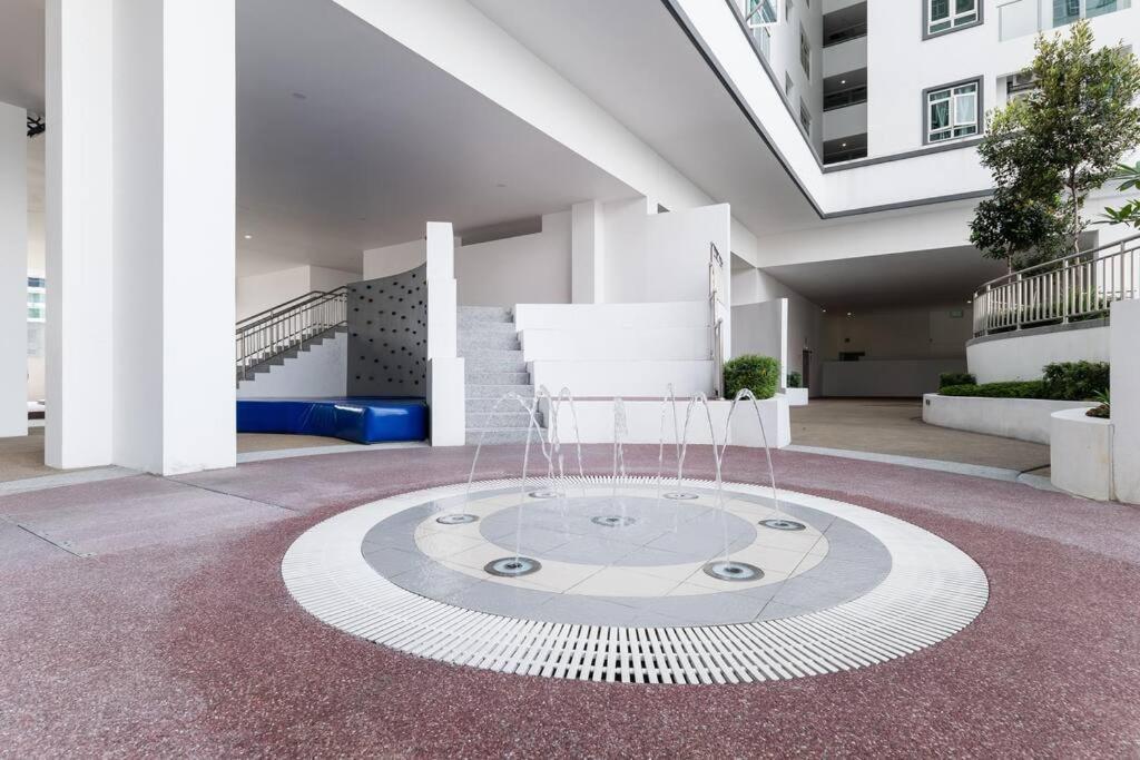 Tr Lovely 3 Bedroom Unit 6pax Next To Titiwangsa Lrt Pangsapuri Kuala Lumpur