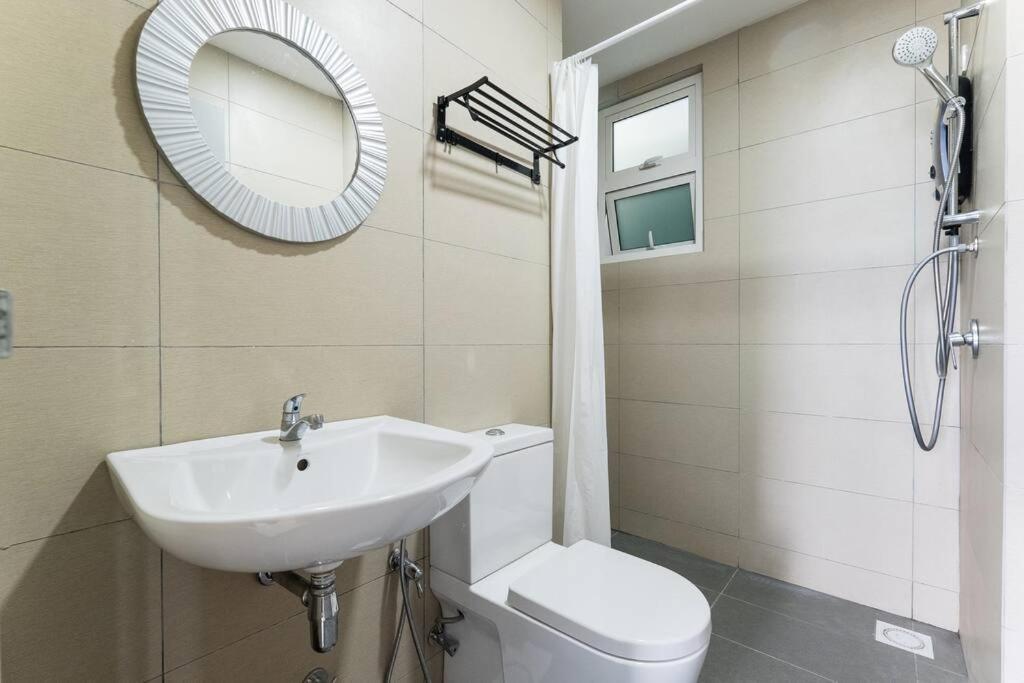 Tr Lovely 3 Bedroom Unit 6pax Next To Titiwangsa Lrt Pangsapuri